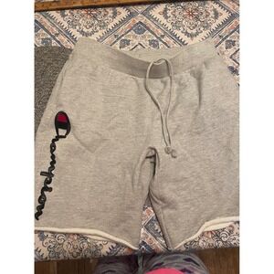 Champion Reverse Weave Mens XL Grey Fleece Sweat Shorts Logo Raw Hem Cutoff